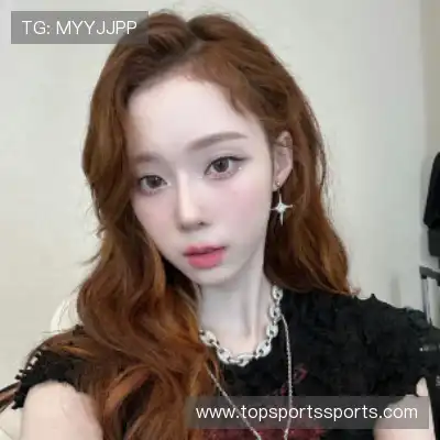 劳麟非